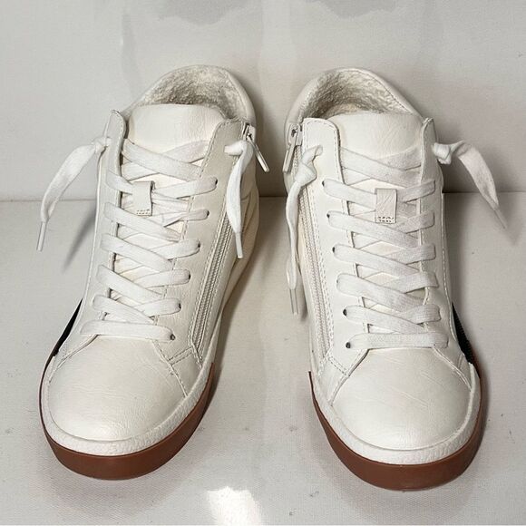 Dolce Vita Holand Lace-Up High Top Sneakers - Picture 4 of 7